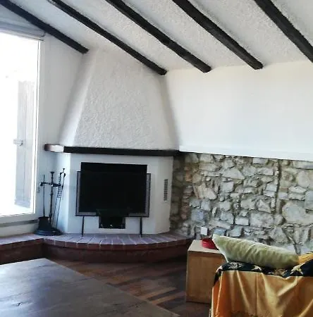 아파트 70 Via Vione *