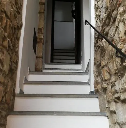 70 Via Vione * 산토바르톨로메오알마레